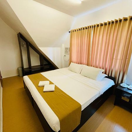 Castle Rock Boracay Aparthotel Yapak Exterior photo